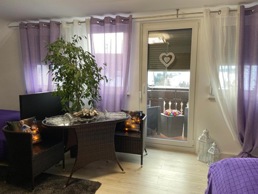 Ferienwohnung Pension Am Berg Филлинген-Швеннинген Экстерьер фото